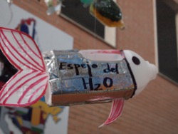 pez con texto