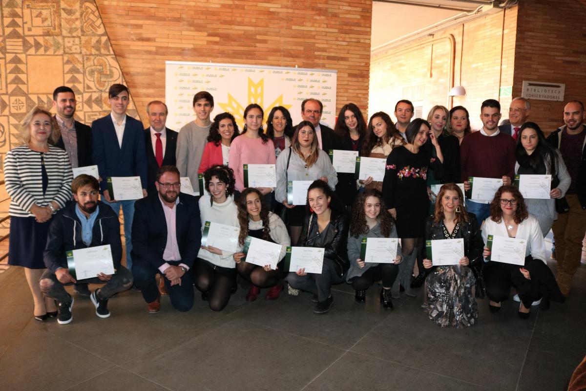 1812021 Entrega Becas Espiga 3