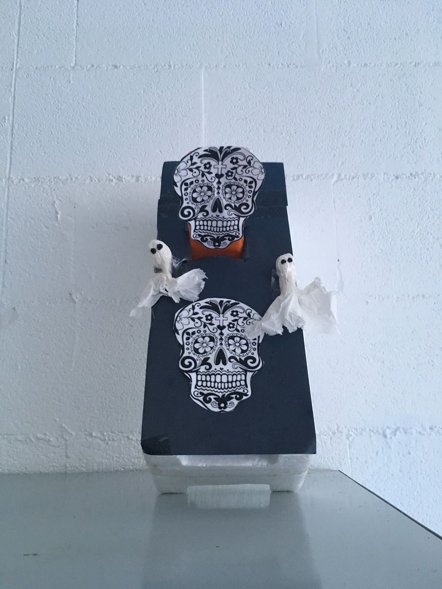 HALLOWEEN GRAVEYARD CONTEST 30