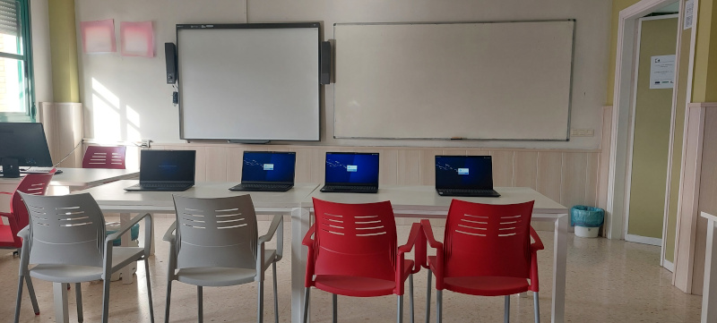 portatiles en aula 2023