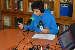 04 radio 02