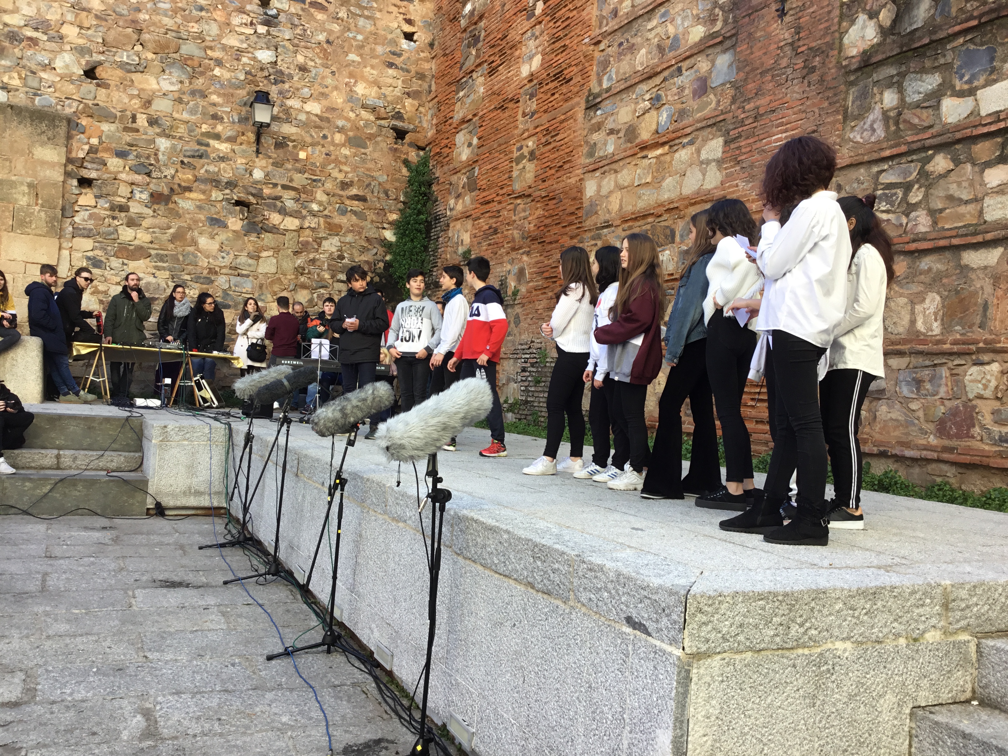 Teatro de los alumnos de FRANCÉS 2 de ESO del IES EL BROCENSE DE Cáceres