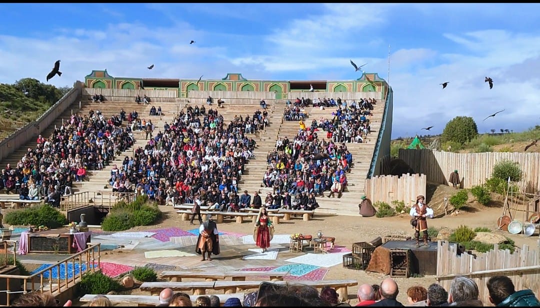 Puy du Fou cetrera de Reyes 