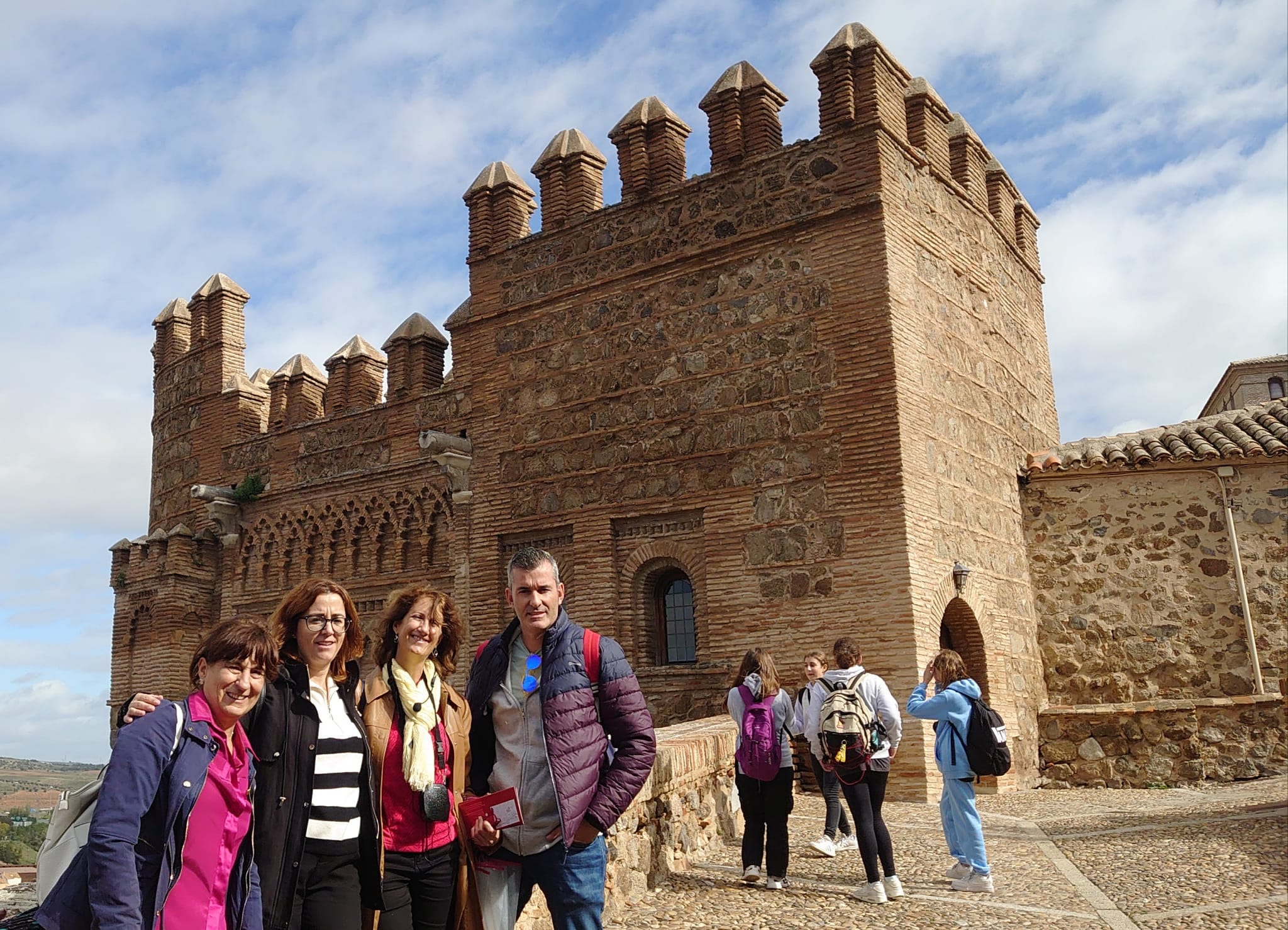 profes en jardines de la Mezquita de Toledo